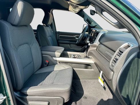 New 2026 RAM 1500 4x4 Crew Cab image 30