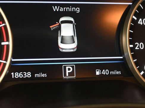 Used 2022 Nissan Sentra SV FWD image 3