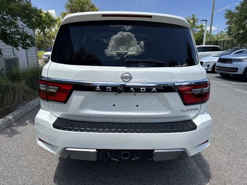 Used 2022 Nissan Armada Platinum w/ Captain's Chairs Package RWD image 7