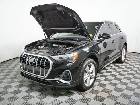Used 2020 Audi Q3 2.0T Premium w/ Convenience Package AWD/4WD image 7