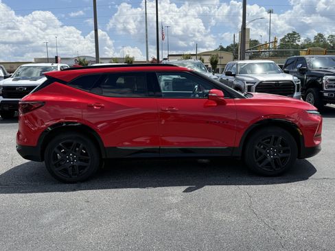 Used 2023 Chevrolet Blazer RS w/ Driver Confidence II Package FWD image 11