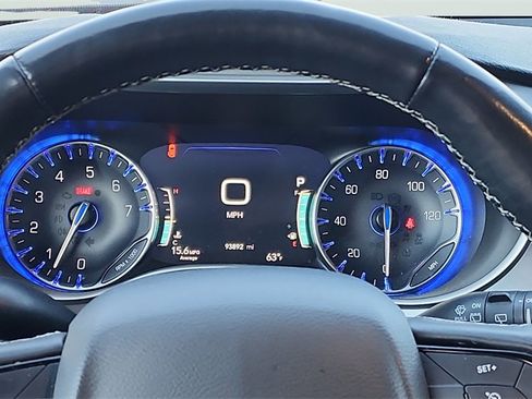 Used 2021 Chrysler Pacifica Touring-L w/ Premium & Safety Sphere Group image 11