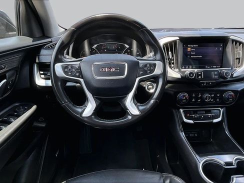 Used 2022 GMC Terrain SLT w/ Infotainment Package II FWD image 6