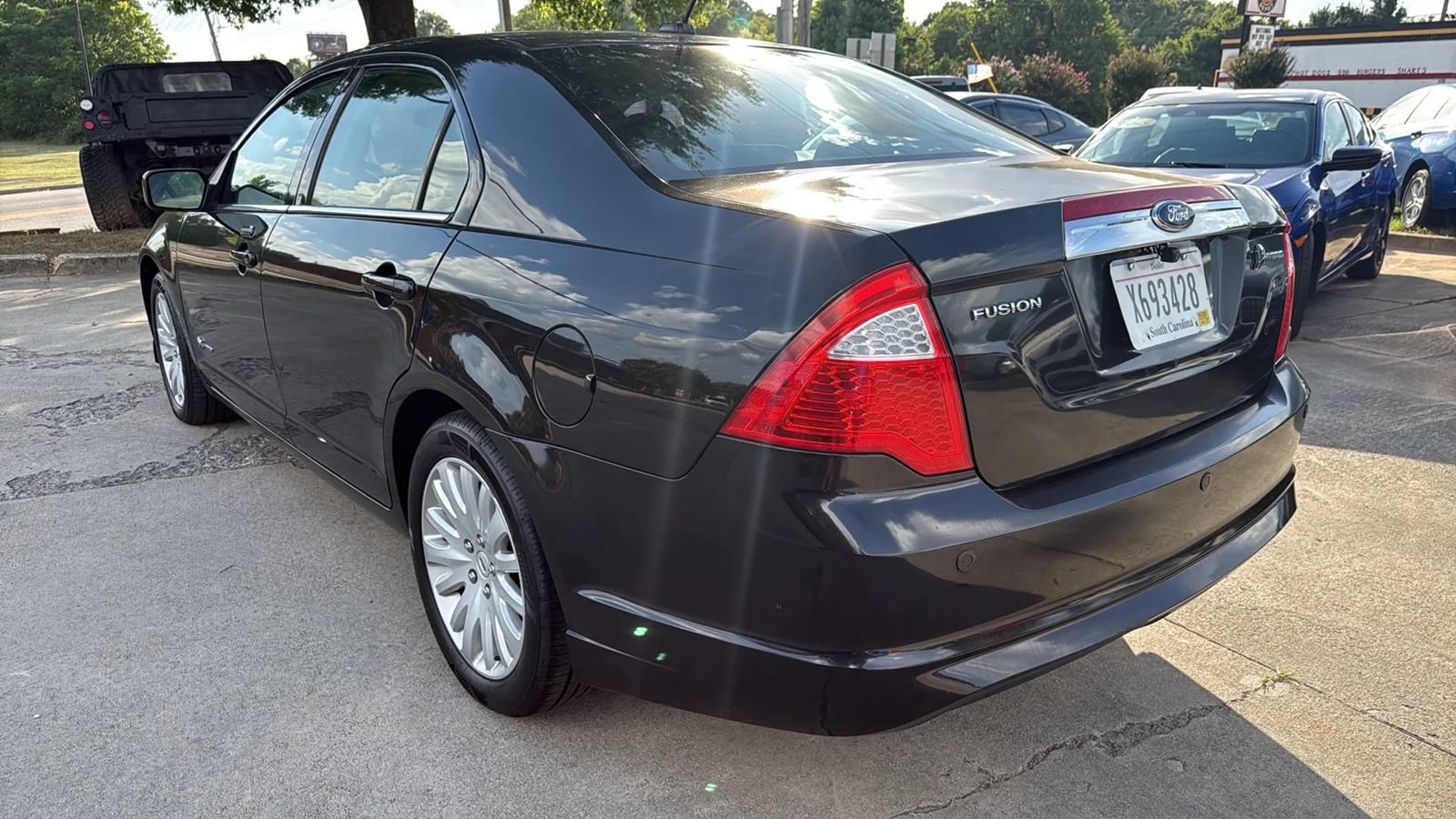 Used 2010 Ford Fusion Hybrid FWD image 3