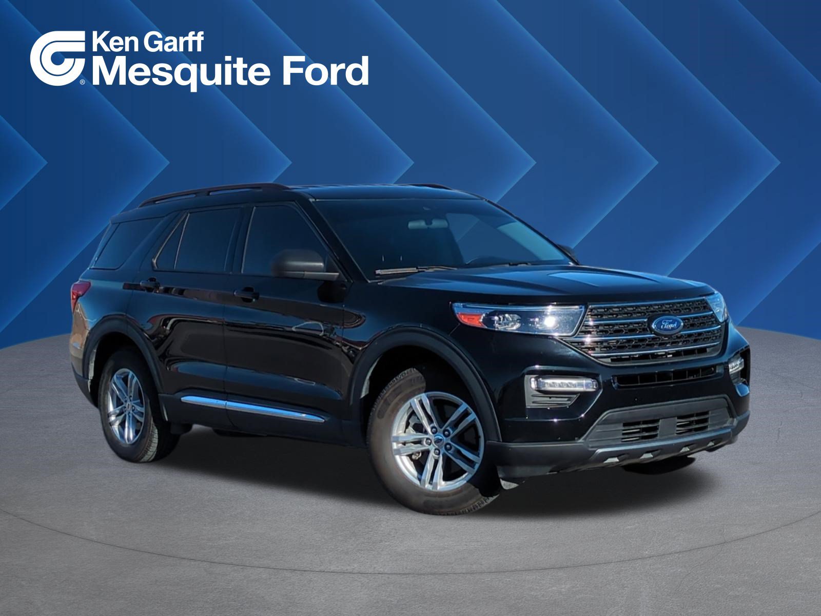 Used 2023 Ford Explorer XLT w/ Equipment Group 202A AWD/4WD image 1