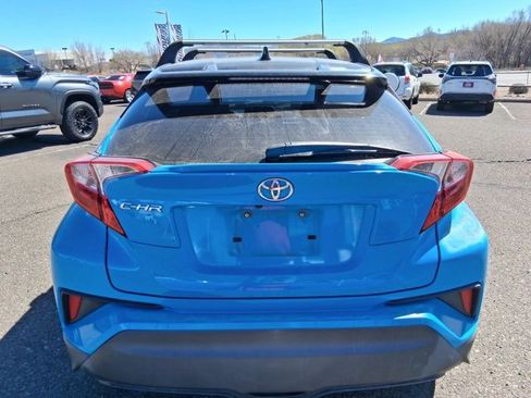 Used 2019 Toyota C-HR XLE image 7