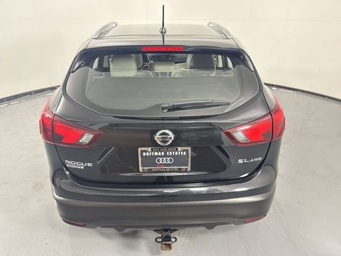 Used 2017 Nissan Rogue Sport SL w/ SL Premium Package AWD/4WD image 7