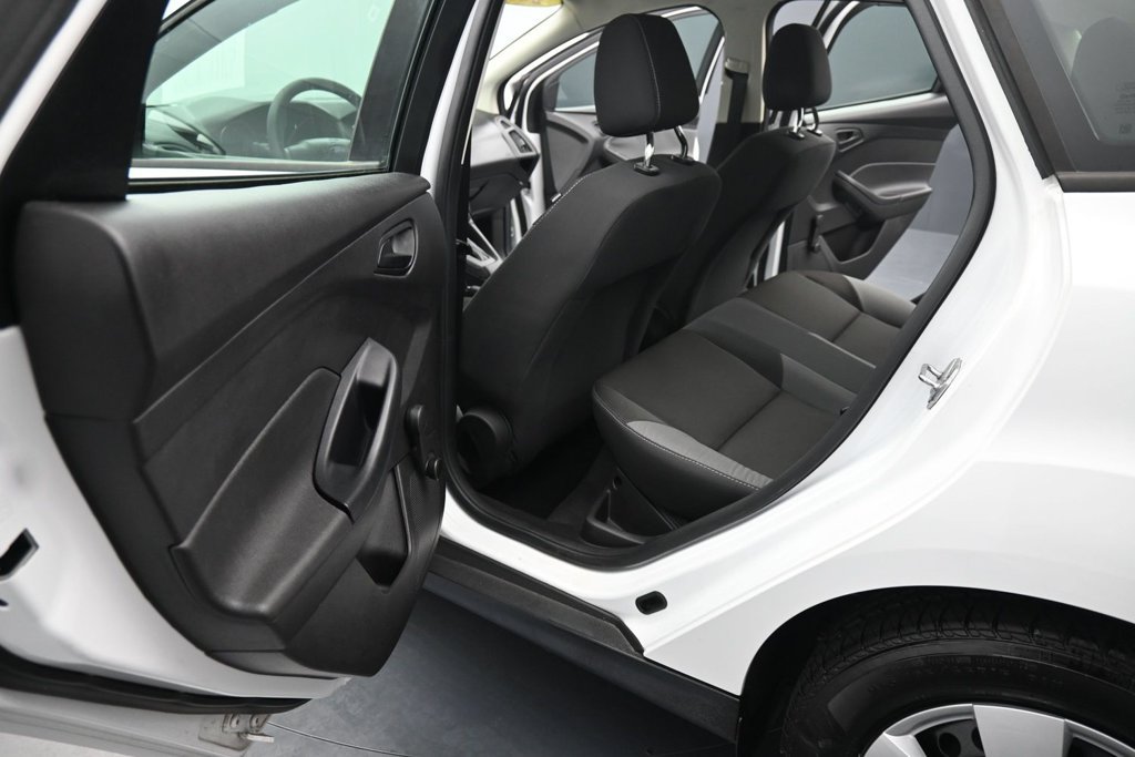 Used 2012 Ford Focus S FWD image 16