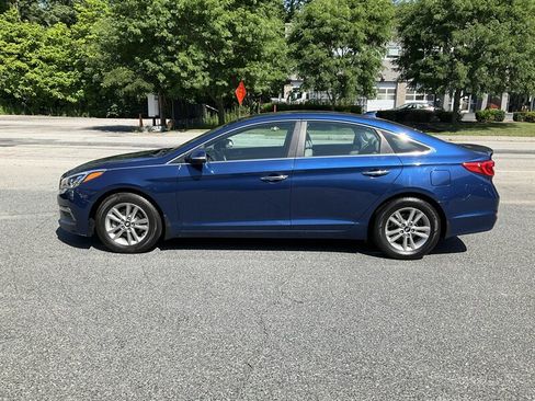 Used 2015 Hyundai Sonata ECO w/ Option Group 08 FWD image 8