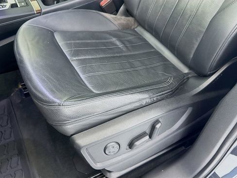 Used 2018 Audi Q5 2.0T Premium Plus w/ Premium Plus Package image 23