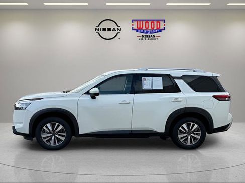 Used 2022 Nissan Pathfinder SL image 6