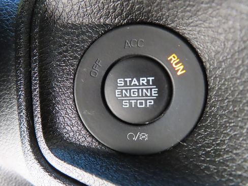 Certified 2024 Jeep Wrangler Sport AWD/4WD image 9