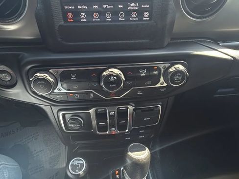 Used 2020 Jeep Gladiator Sport w/ Quick Order Package 24S image 13