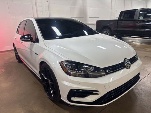 Used 2019 Volkswagen Golf R 4-Door image 4