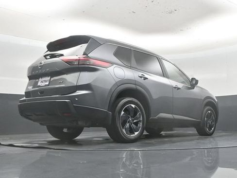 Used 2024 Nissan Rogue SV w/ SV Premium Package FWD image 47