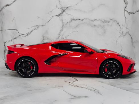 Used 2023 Chevrolet Corvette Stingray Coupe w/ Z51 Performance Package RWD image 12