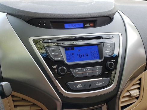Used 2013 Hyundai Elantra GLS w/ Preferred Pkg FWD image 22