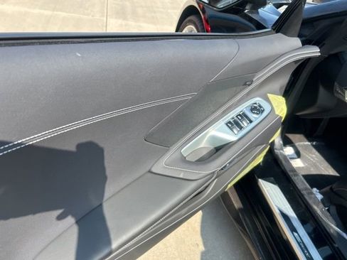 New 2025 Chevrolet Corvette E-Ray image 11
