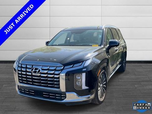 Used 2023 Hyundai Palisade Calligraphy image 5
