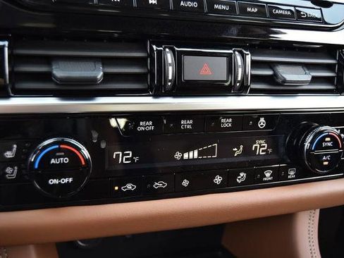 New 2025 Nissan Pathfinder Platinum image 19