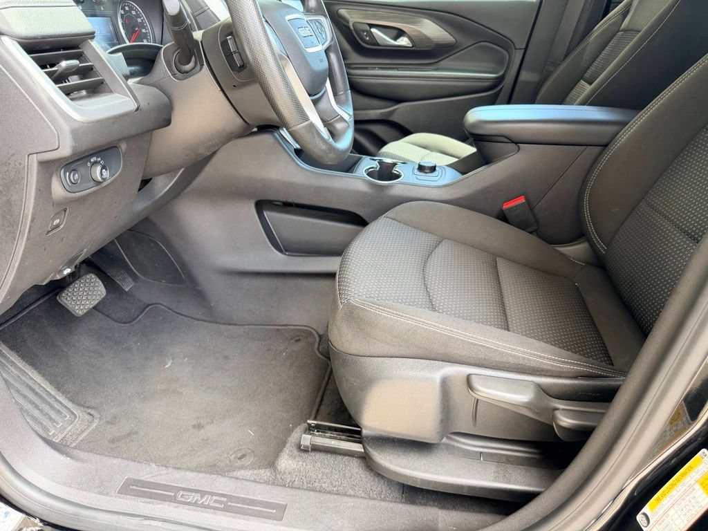 Used 2024 GMC Terrain SLE AWD/4WD image 13