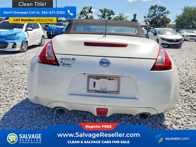 Used 2014 Nissan 370Z Touring w/ Navigation Package RWD image 8