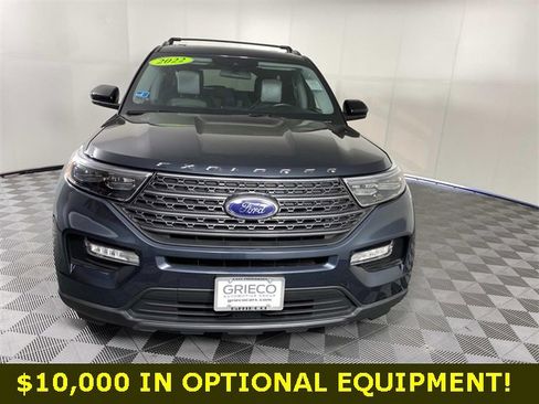 Used 2022 Ford Explorer XLT w/ Equipment Group 202A image 11