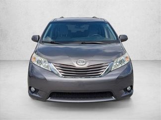 Used 2017 Toyota Sienna LE video 2