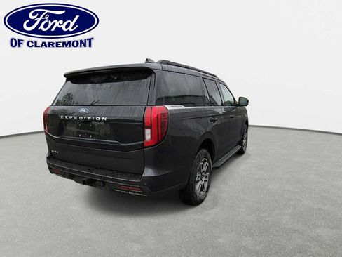 New 2026 Ford Expedition Active AWD/4WD image 9