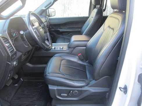 Used 2018 Ford Expedition Limited w/ Equipment Group 302A image 9