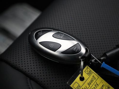 Certified 2025 Hyundai Santa Fe SEL image 29