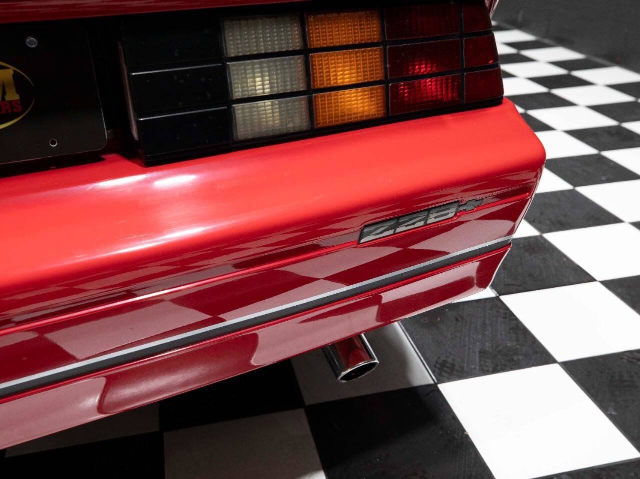 Used 1987 Chevrolet Camaro Z28 RWD image 16