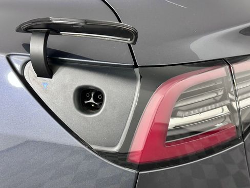 Used 2023 Tesla Model 3 Long Range image 34