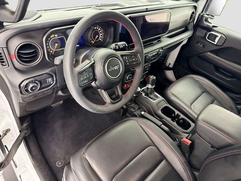 Used 2024 Jeep Wrangler Unlimited Rubicon image 9