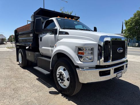 Used 2023 Ford F650 2WD Regular Cab Super Duty image 7