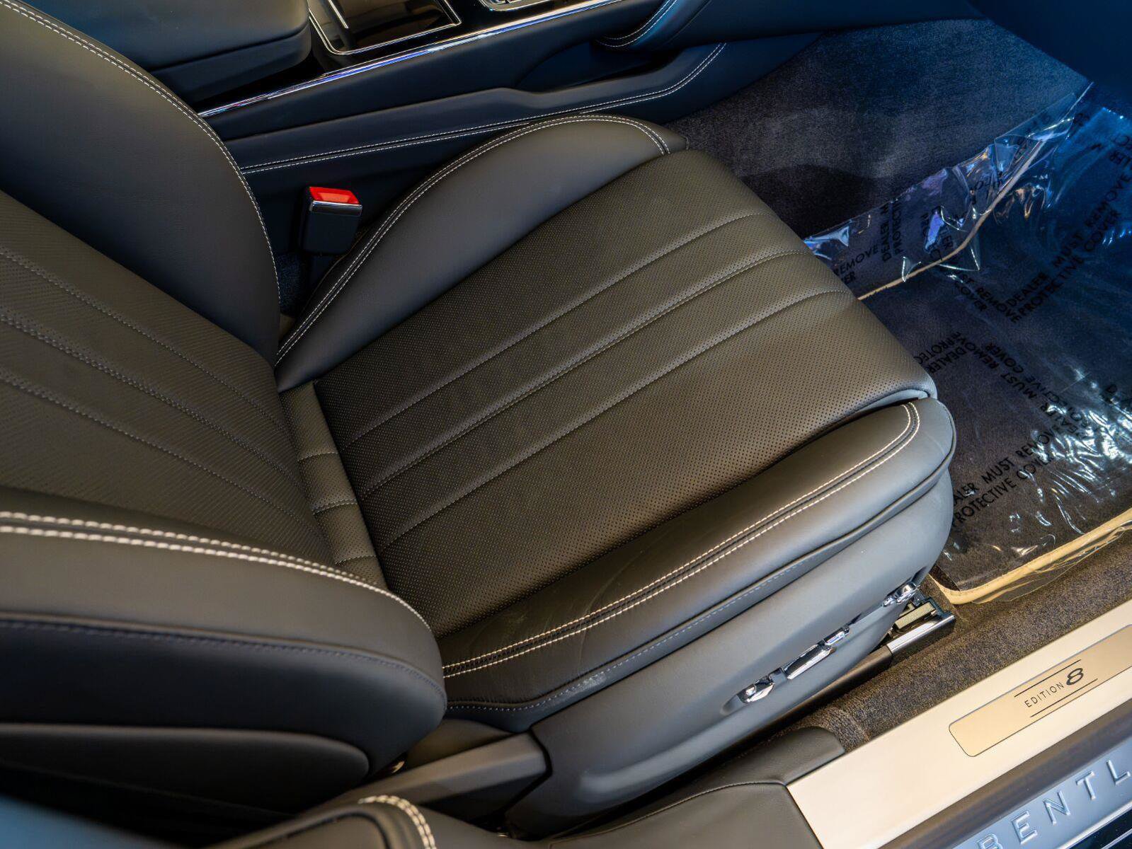 Used 2024 Bentley Flying Spur Azure AWD/4WD image 21