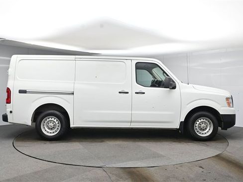Used 2014 Nissan NV 2500 S image 6