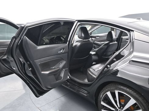 Used 2019 Nissan Altima 2.5 SR w/ SR Premium Package FWD image 18