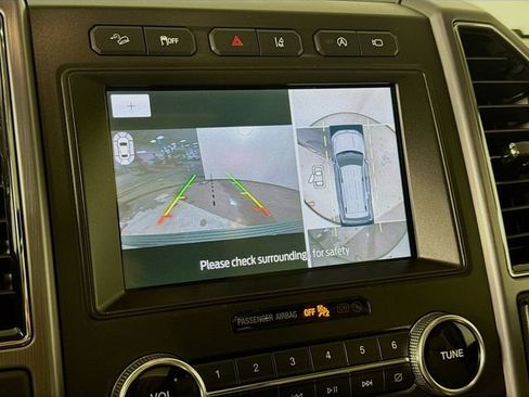 Used 2020 Ford Expedition Platinum image 14