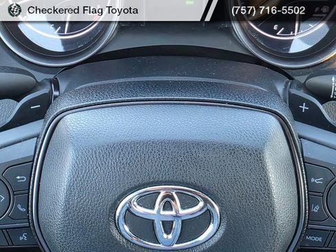 Used 2023 Toyota Camry SE w/ Cold Weather Package image 15