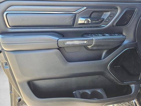 Used 2022 RAM 1500 Limited AWD/4WD image 9