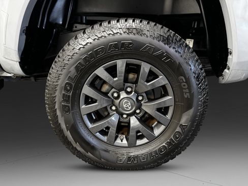 Used 2021 Toyota Tacoma SR5 image 45