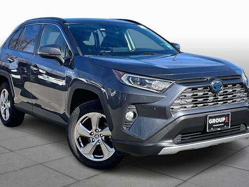Used 2021 Toyota RAV4 Limited image 2
