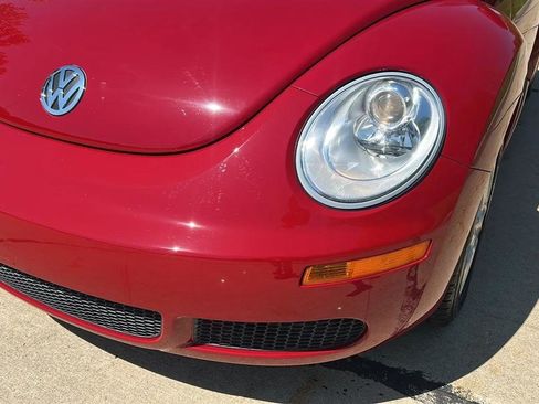 Used 2008 Volkswagen Beetle S FWD image 19