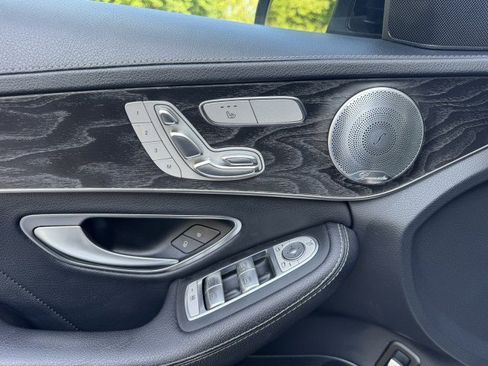 Used 2015 Mercedes-Benz C 400 4MATIC image 23
