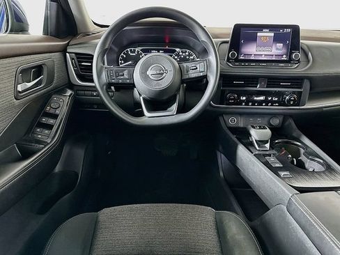 Used 2023 Nissan Rogue SV FWD image 21