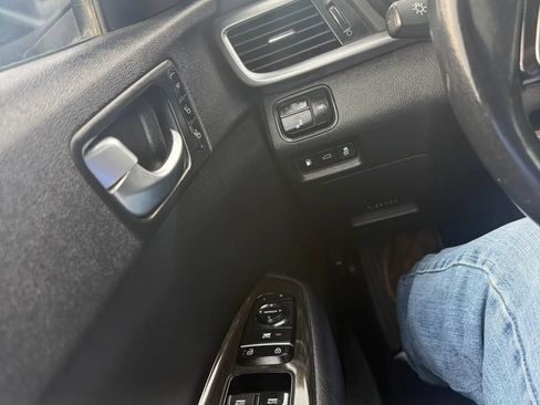 Used 2020 Kia Optima Premium image 20