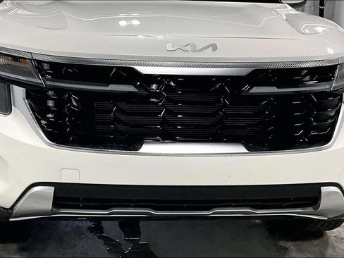 Used 2026 Kia Seltos EX FWD image 29