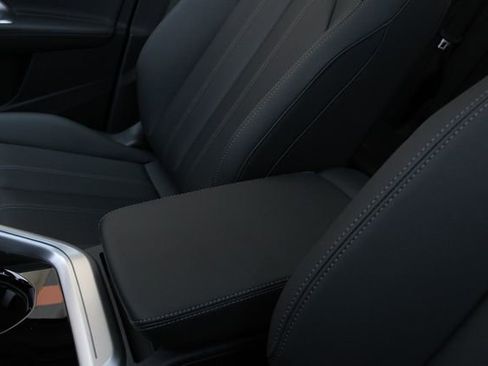 New 2026 Audi Q5 Premium image 18