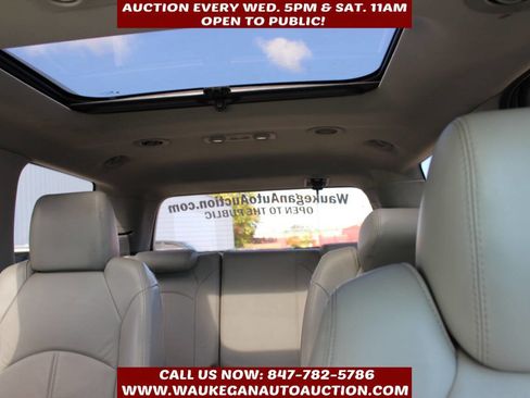 Used 2012 GMC Acadia SLT image 11